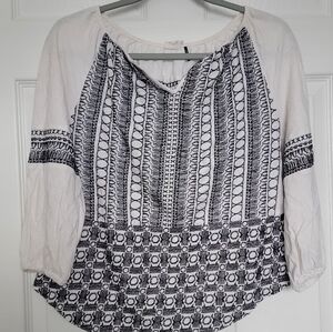 Akemi + Kin Women White & Black Embroidered Boho Blouse